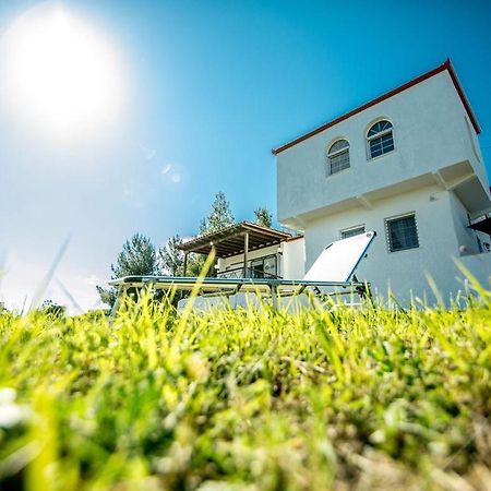 Grande Villa Ханіоті Екстер'єр фото